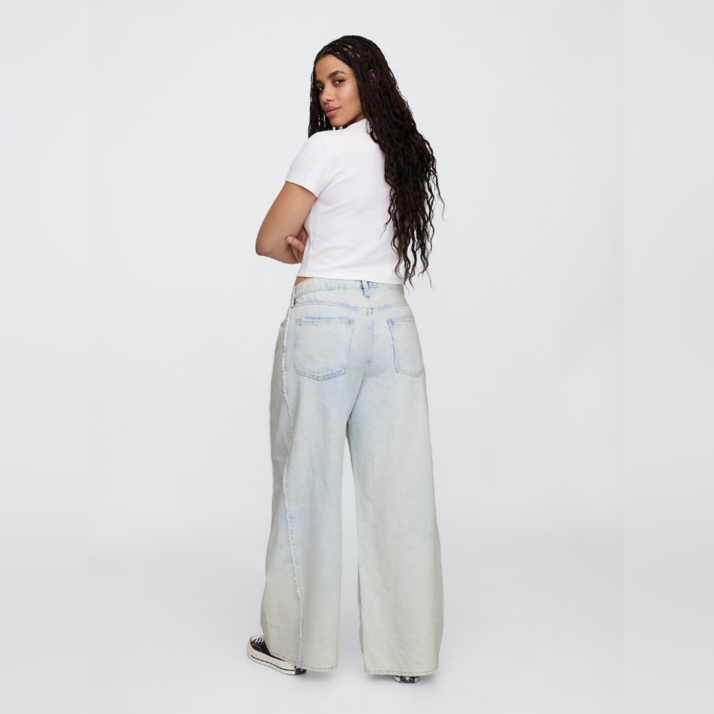 NWT Gap Mid Rise SuperSoft Baggy Jeans Light Wash - Picture 7 of 7